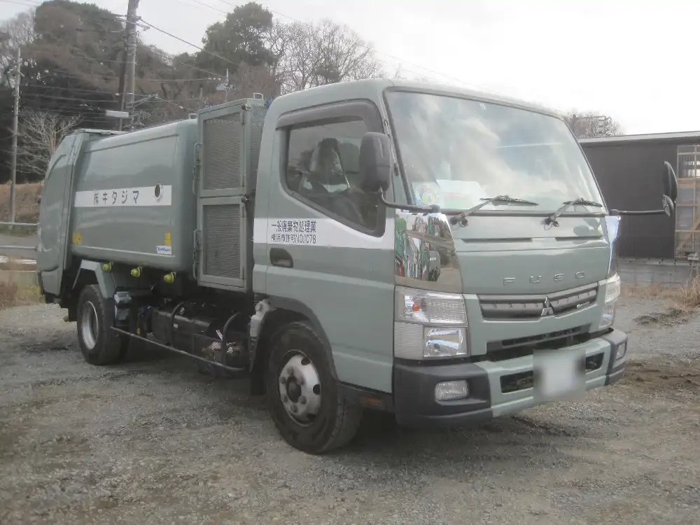 一般廃棄物収集車・横浜